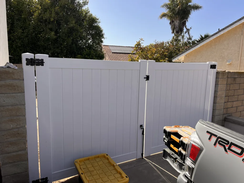 Vinyl Gate Material Delivery by On-Call Hauling